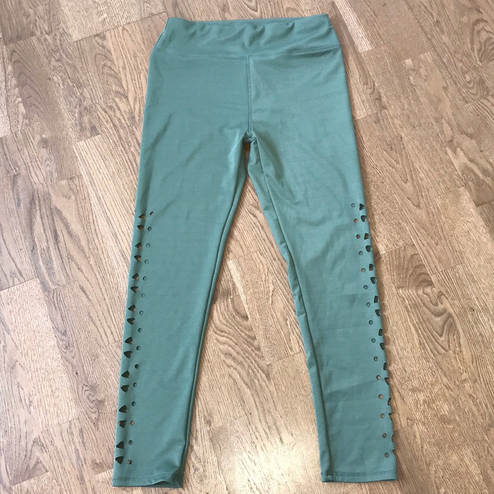 Pants - Picture 2 of 4